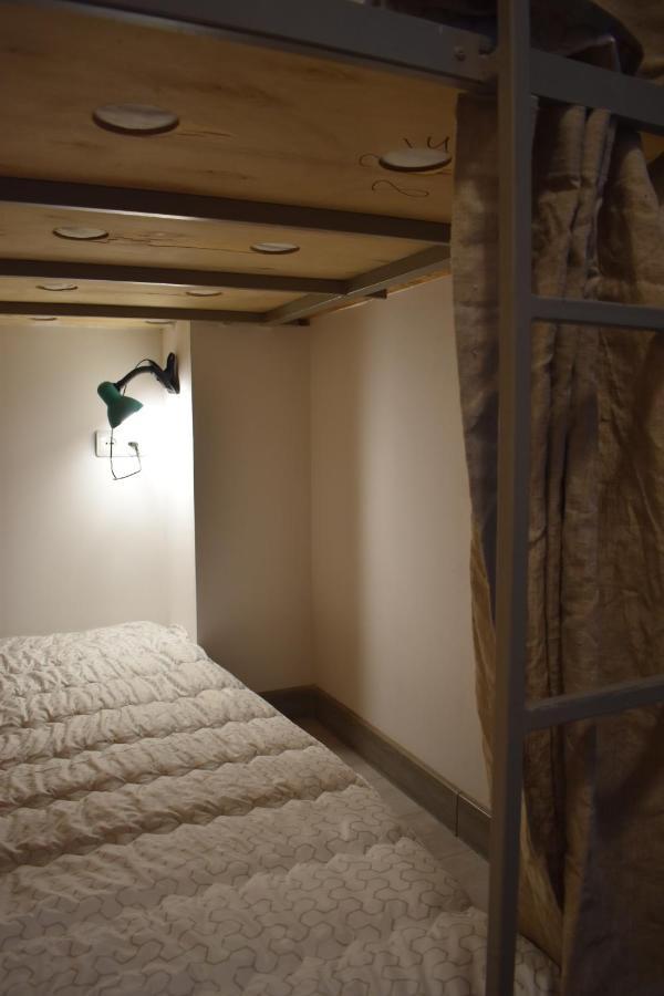 SLEEP STUDIO HOSTEL Ladies Only Женский Хостел Ереван Екстериор снимка