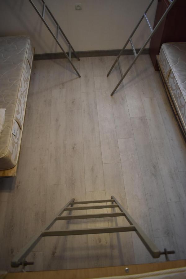 SLEEP STUDIO HOSTEL Ladies Only Женский Хостел Ереван Екстериор снимка